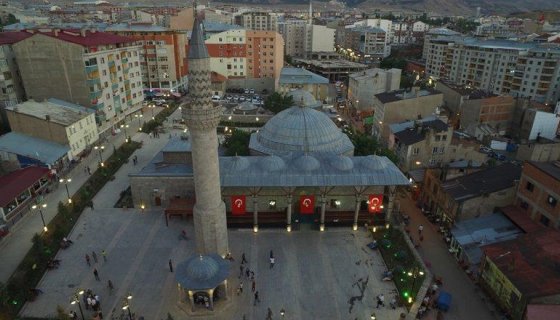 Muratpaşa Meydanı Aydınlatma